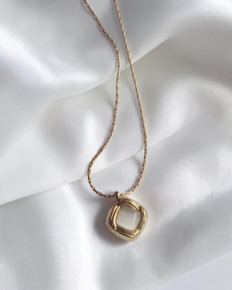 WhatsApp Image 2026-06-06 at 2.46.40 PM (1) Anti-tarnish white stone neckpiece - Image 1